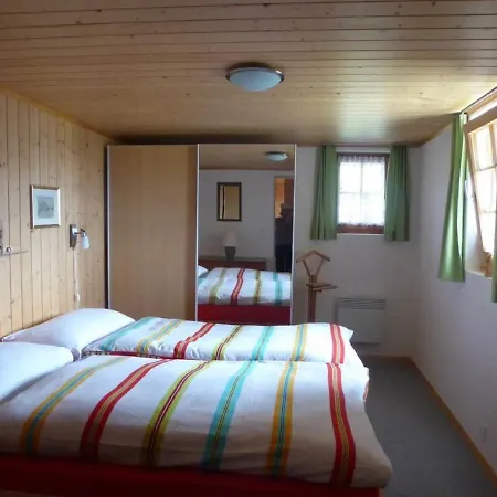 Huserhus Parterre Lägenhet *